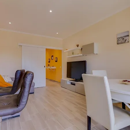 Apartment Marina & Casino - 1 Bedroom - Center *