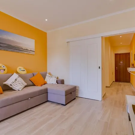 Marina & Casino - 1 Bedroom - Center Виламура