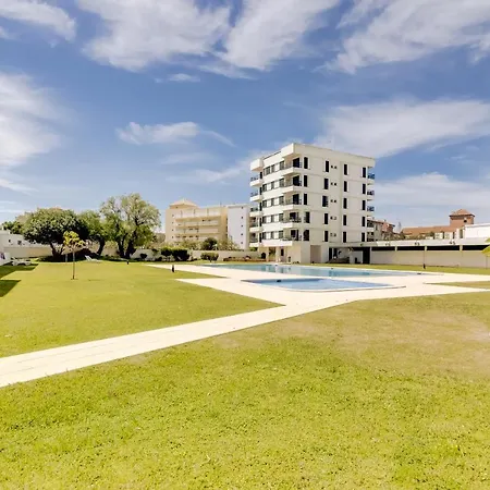 Marina & Casino - 1 Bedroom - Center Apartment